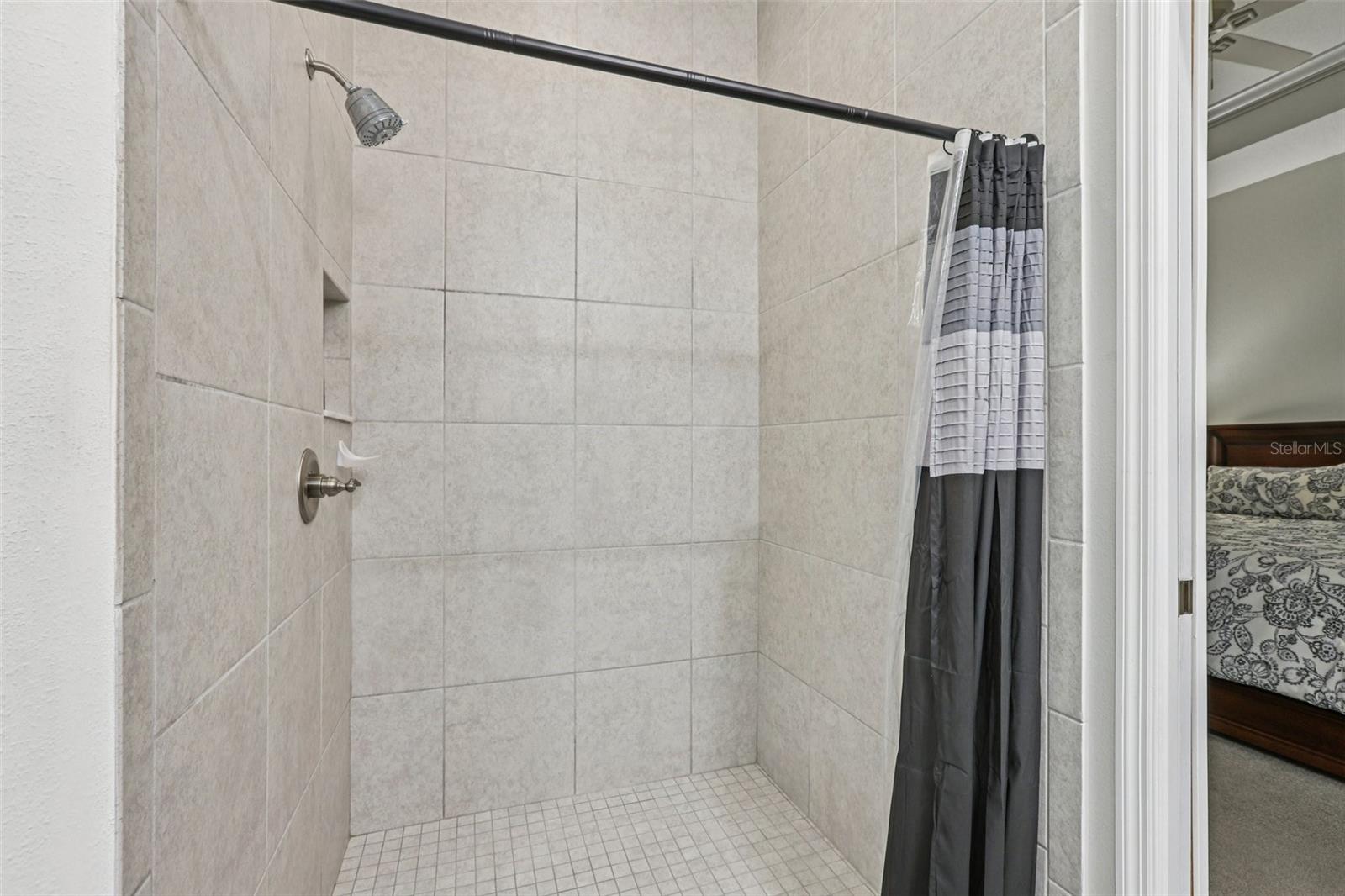 Image 29 of 52 For 5734 Stockport Street