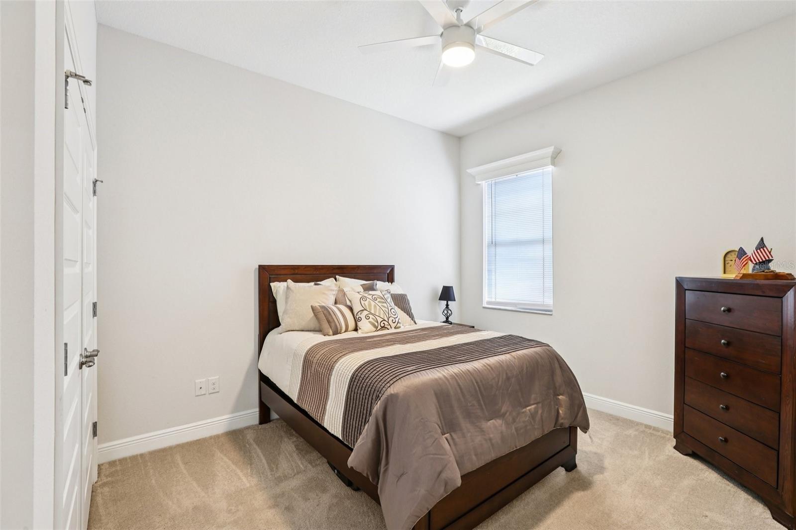 Image 32 of 52 For 5734 Stockport Street