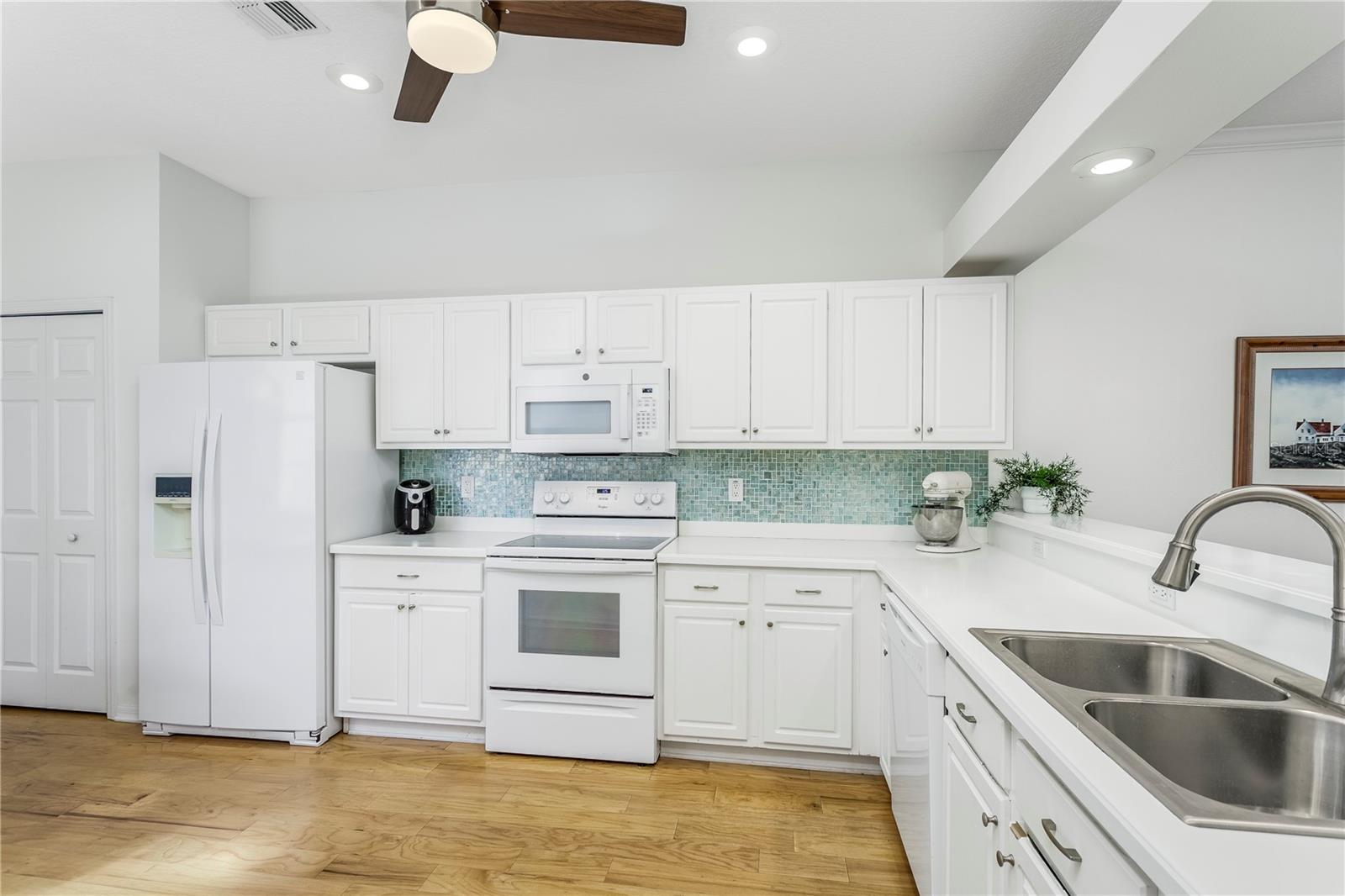 Image 5 of 34 For 7408 Trovita Road