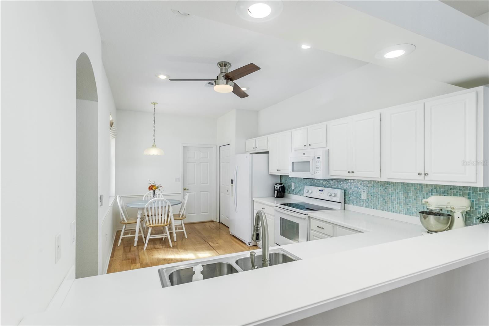 Image 9 of 34 For 7408 Trovita Road