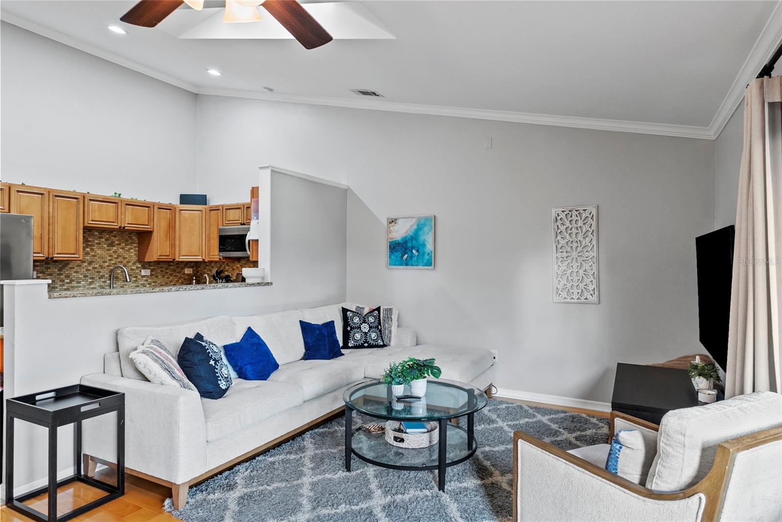 Image 10 of 49 For 6438 93rd Terrace N 603