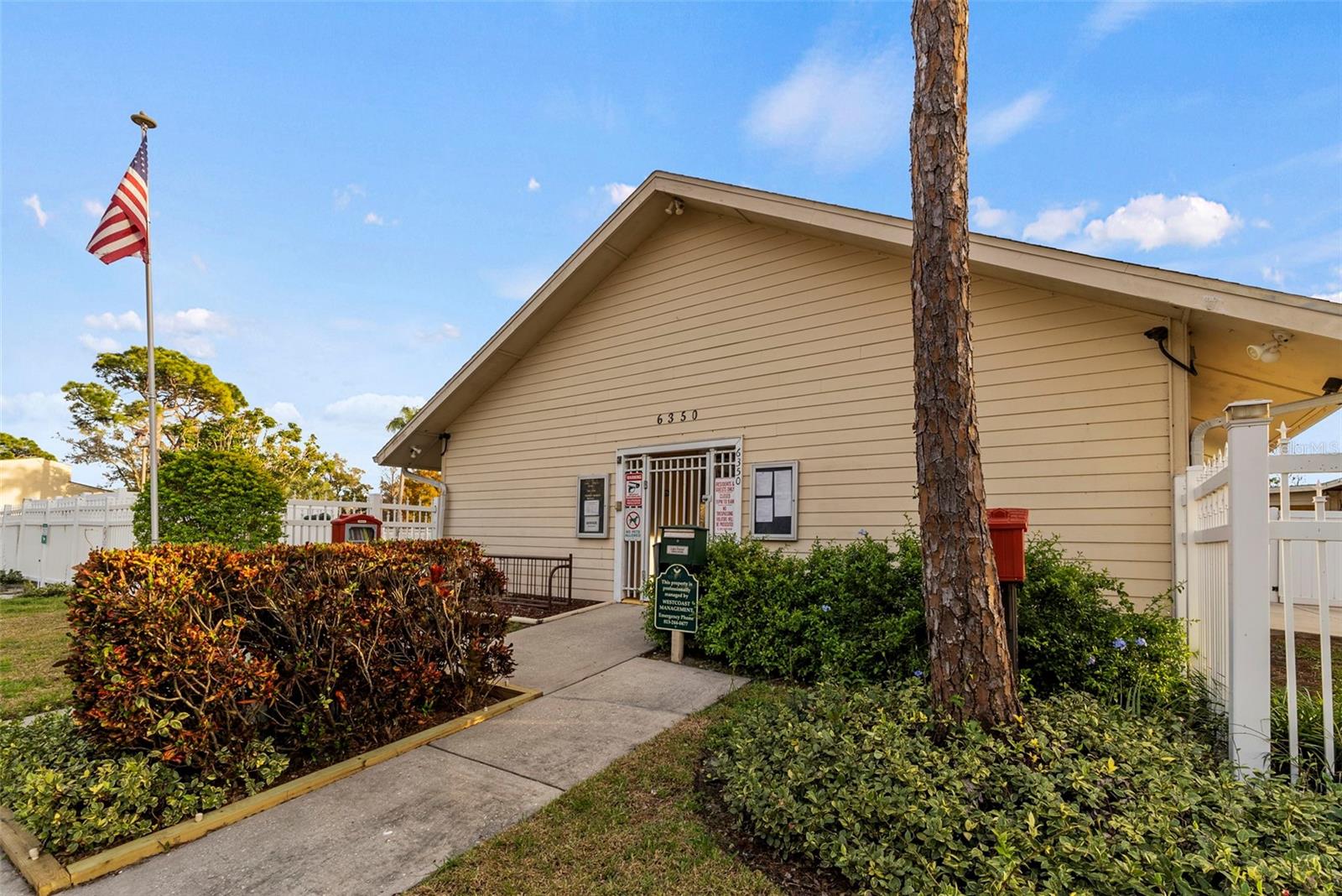 Image 38 of 49 For 6438 93rd Terrace N 603