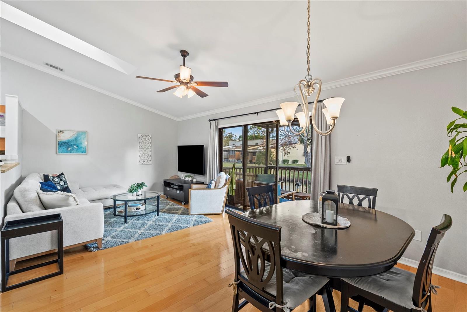 Image 7 of 49 For 6438 93rd Terrace N 603