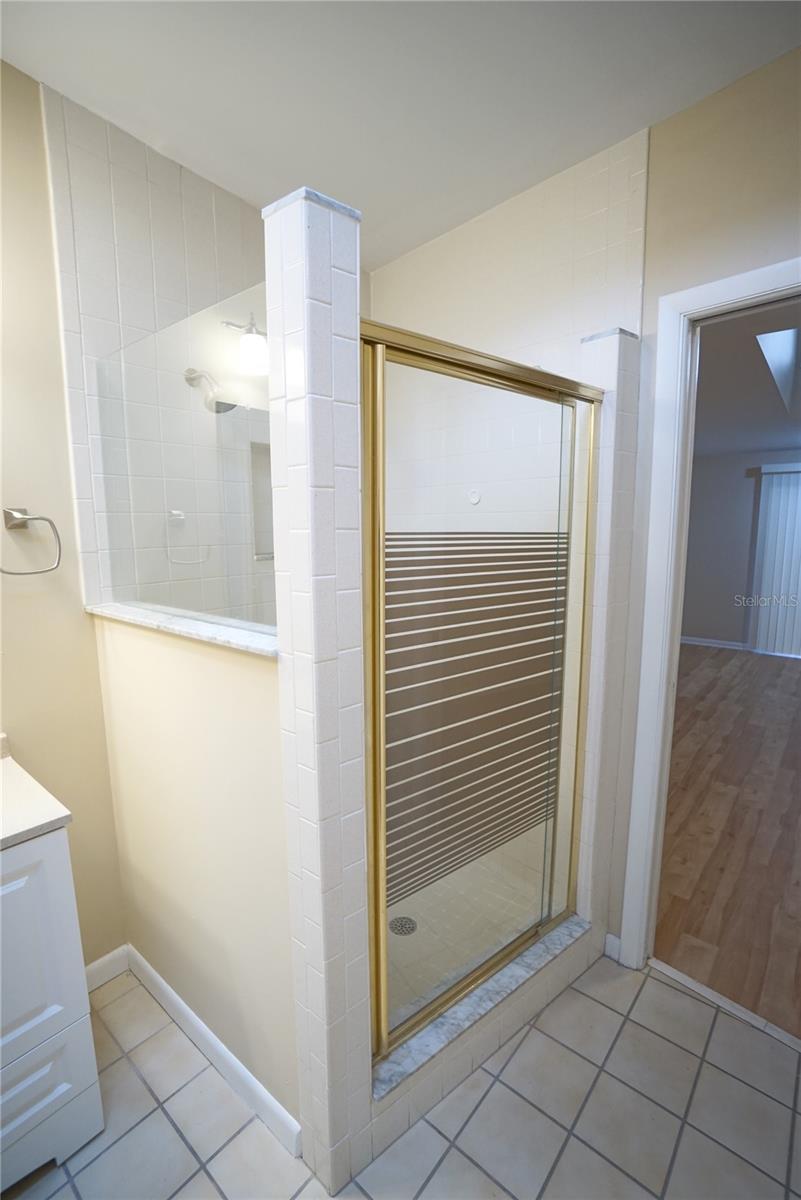 Image 11 of 28 For 1424 Park Circle