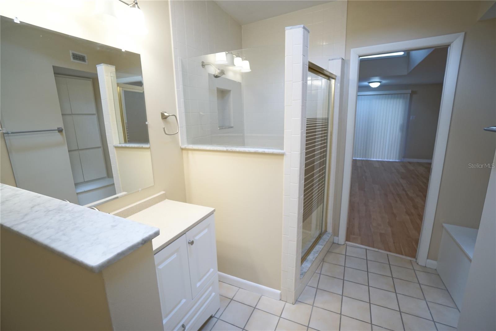 Image 13 of 28 For 1424 Park Circle