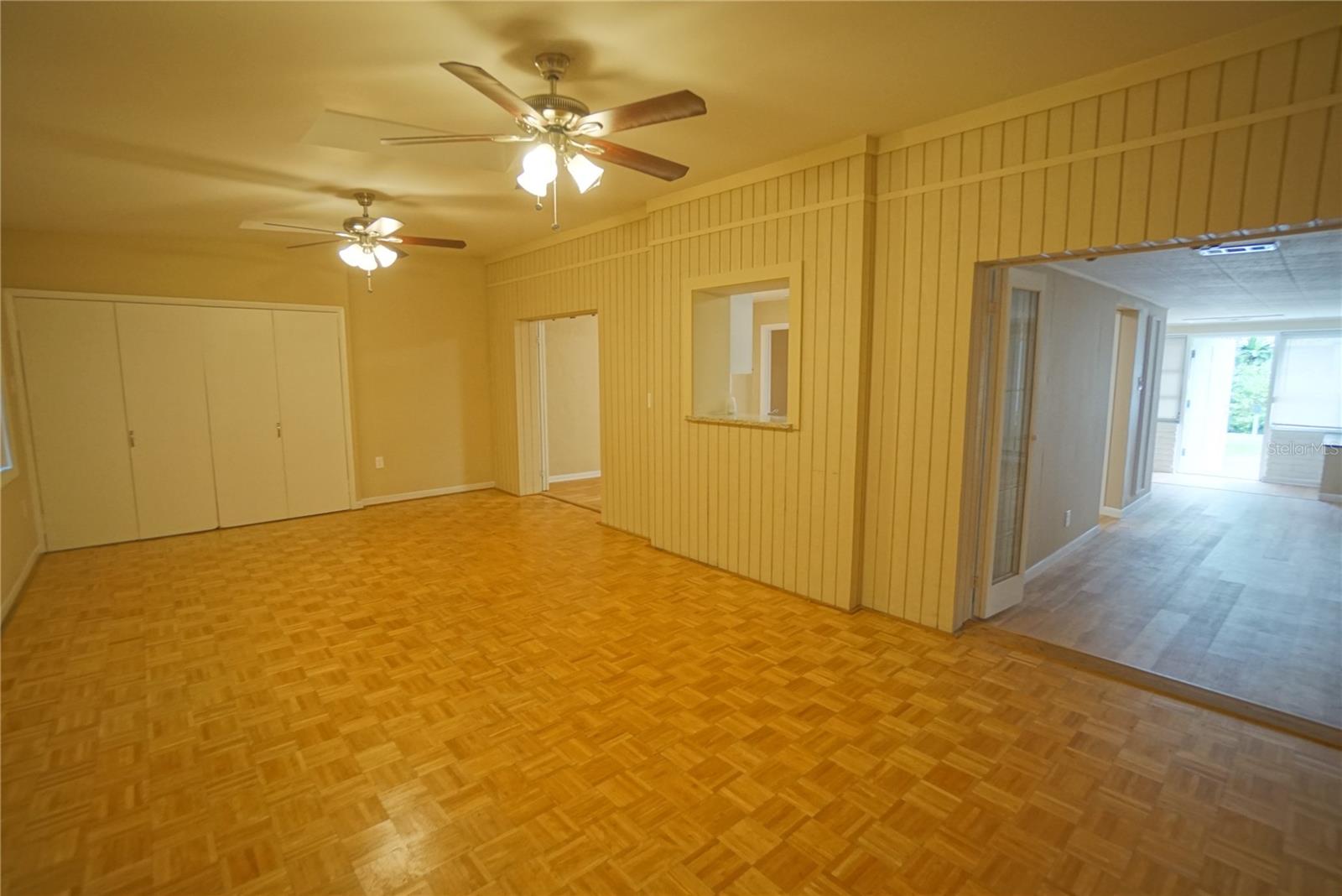 Image 14 of 28 For 1424 Park Circle