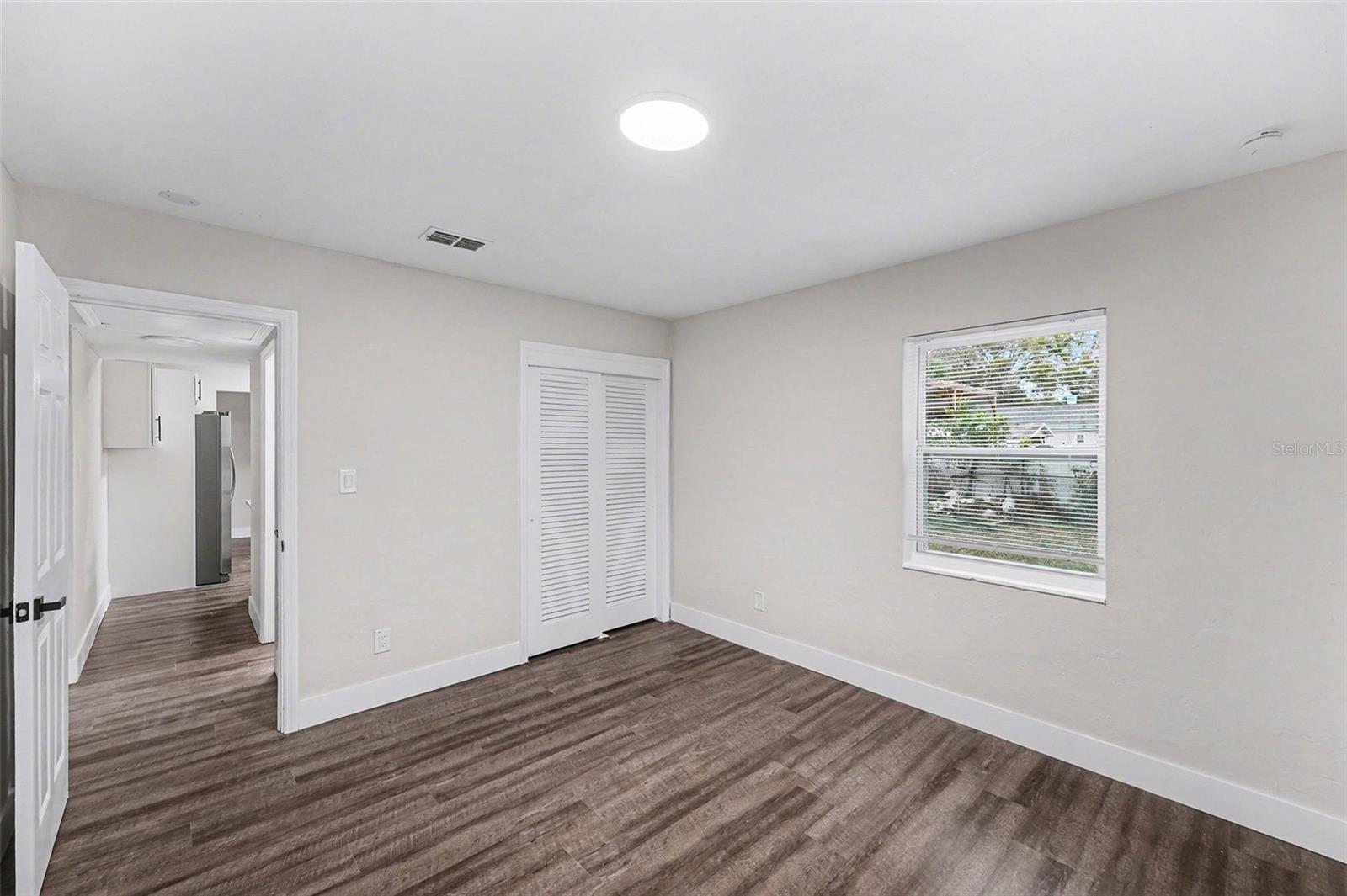 Image 12 of 37 For 2560 Queensboro Avenue S