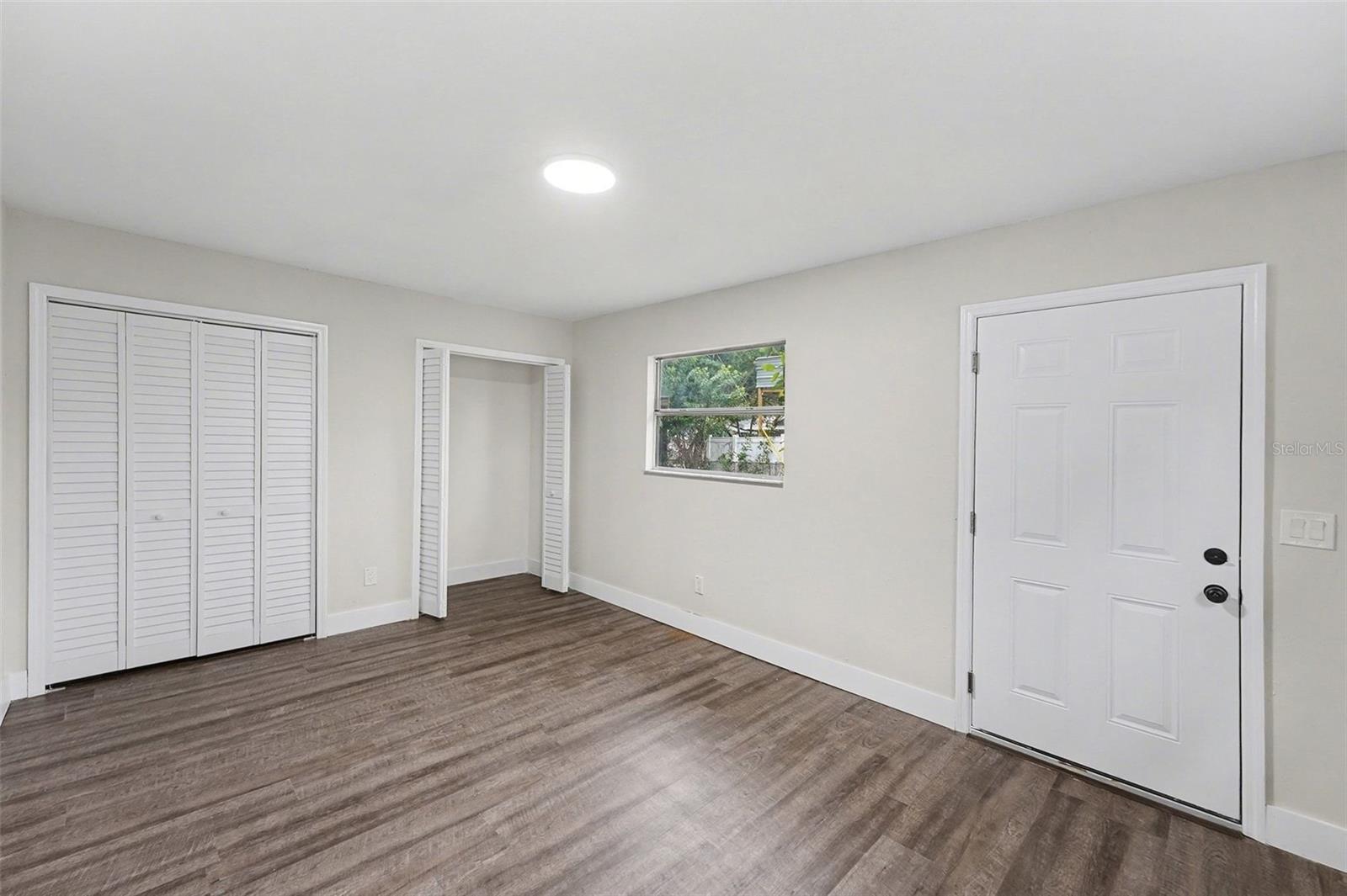 Image 14 of 37 For 2560 Queensboro Avenue S