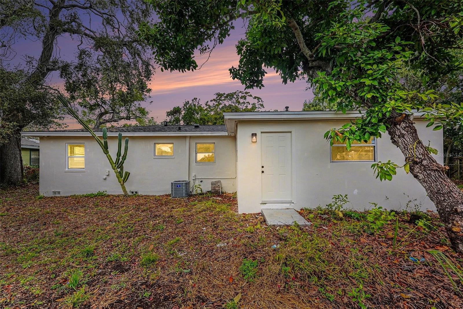 Image 3 of 37 For 2560 Queensboro Avenue S