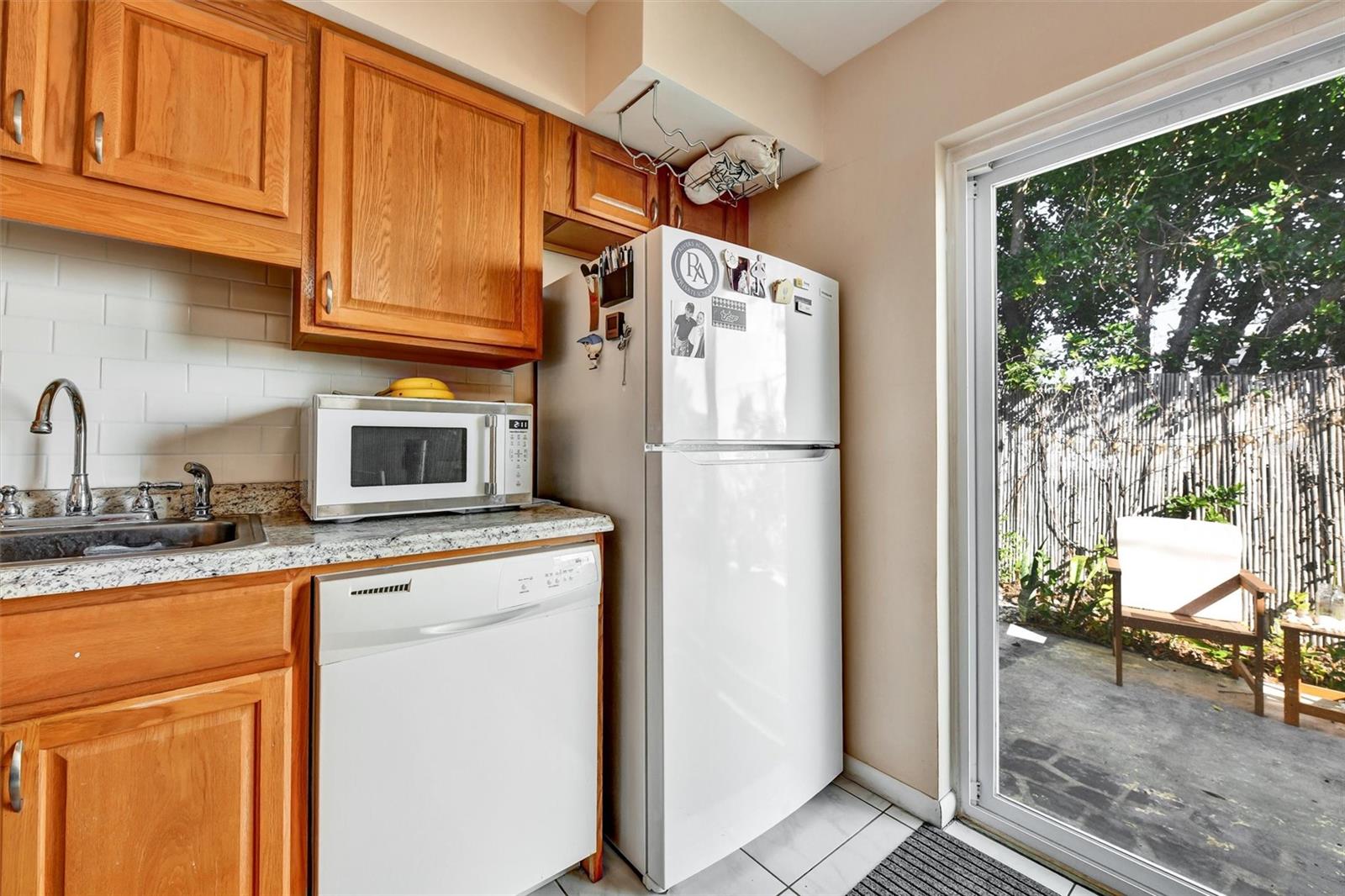 Image 14 of 58 For 2671 Pinehurst Avenue