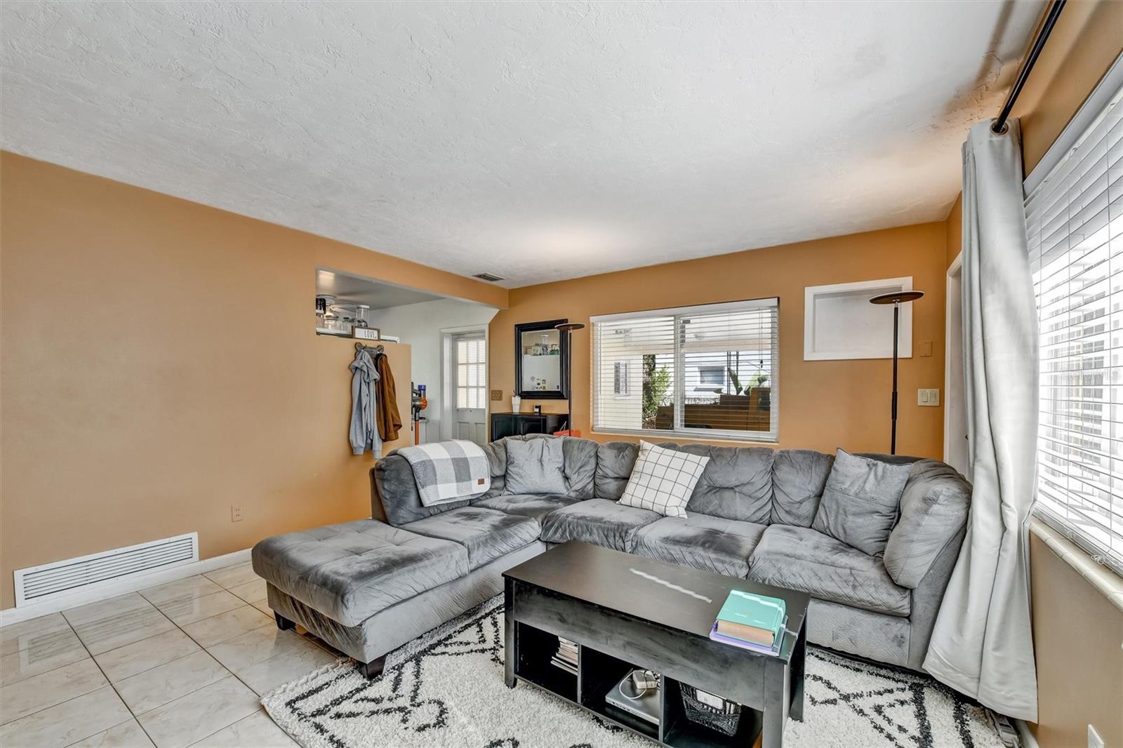 Image 24 of 58 For 2671 Pinehurst Avenue