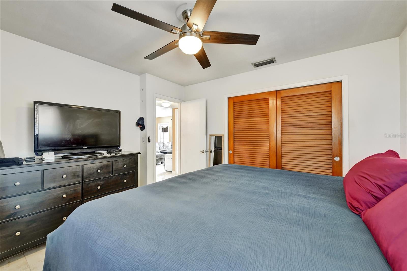 Image 35 of 58 For 2671 Pinehurst Avenue