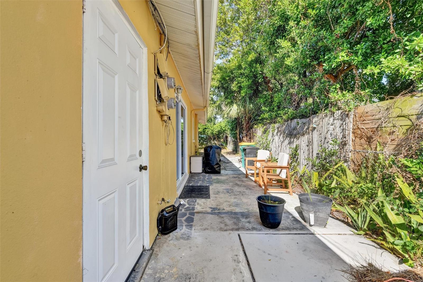 Image 44 of 58 For 2671 Pinehurst Avenue