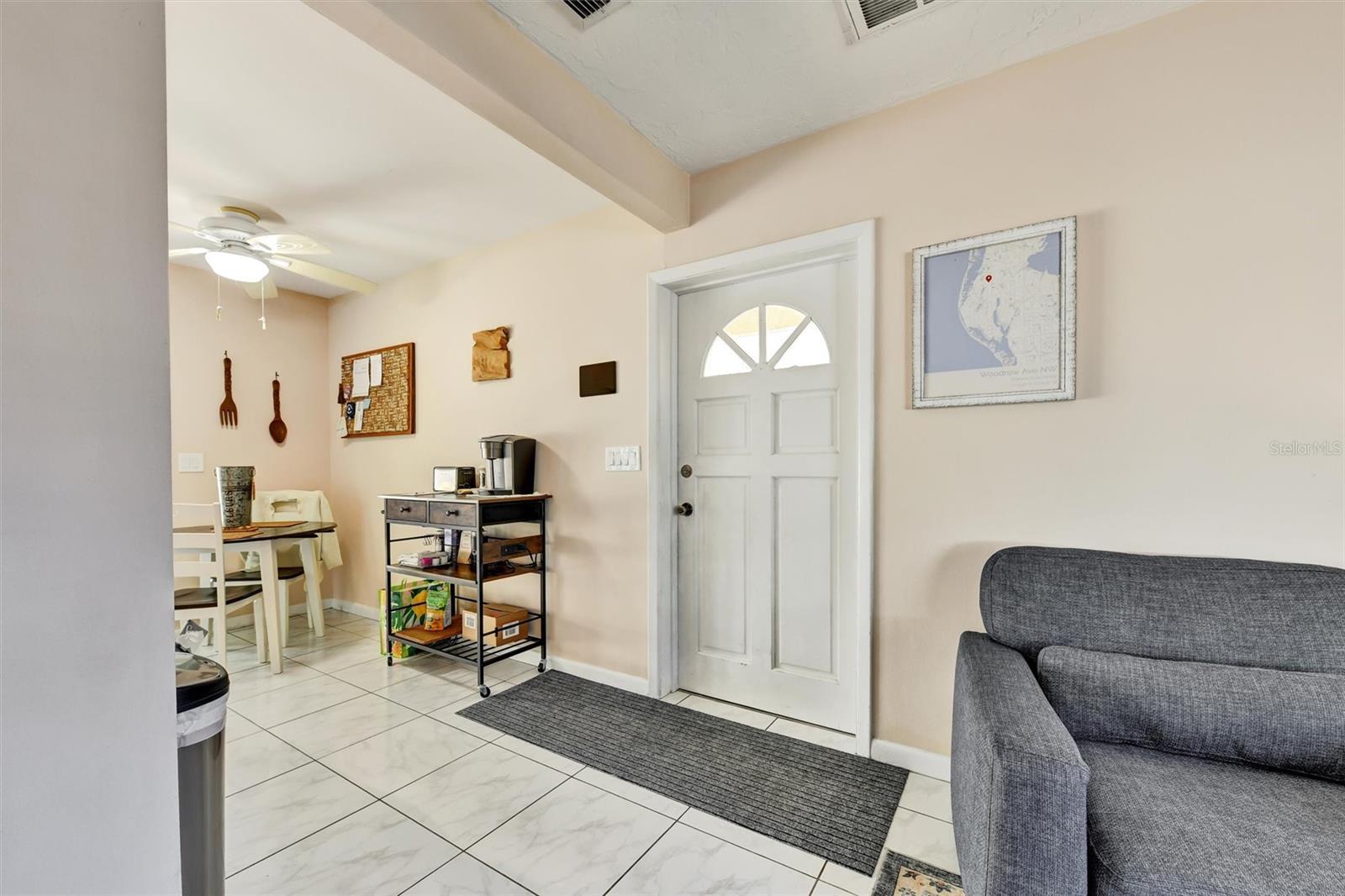 Image 8 of 58 For 2671 Pinehurst Avenue