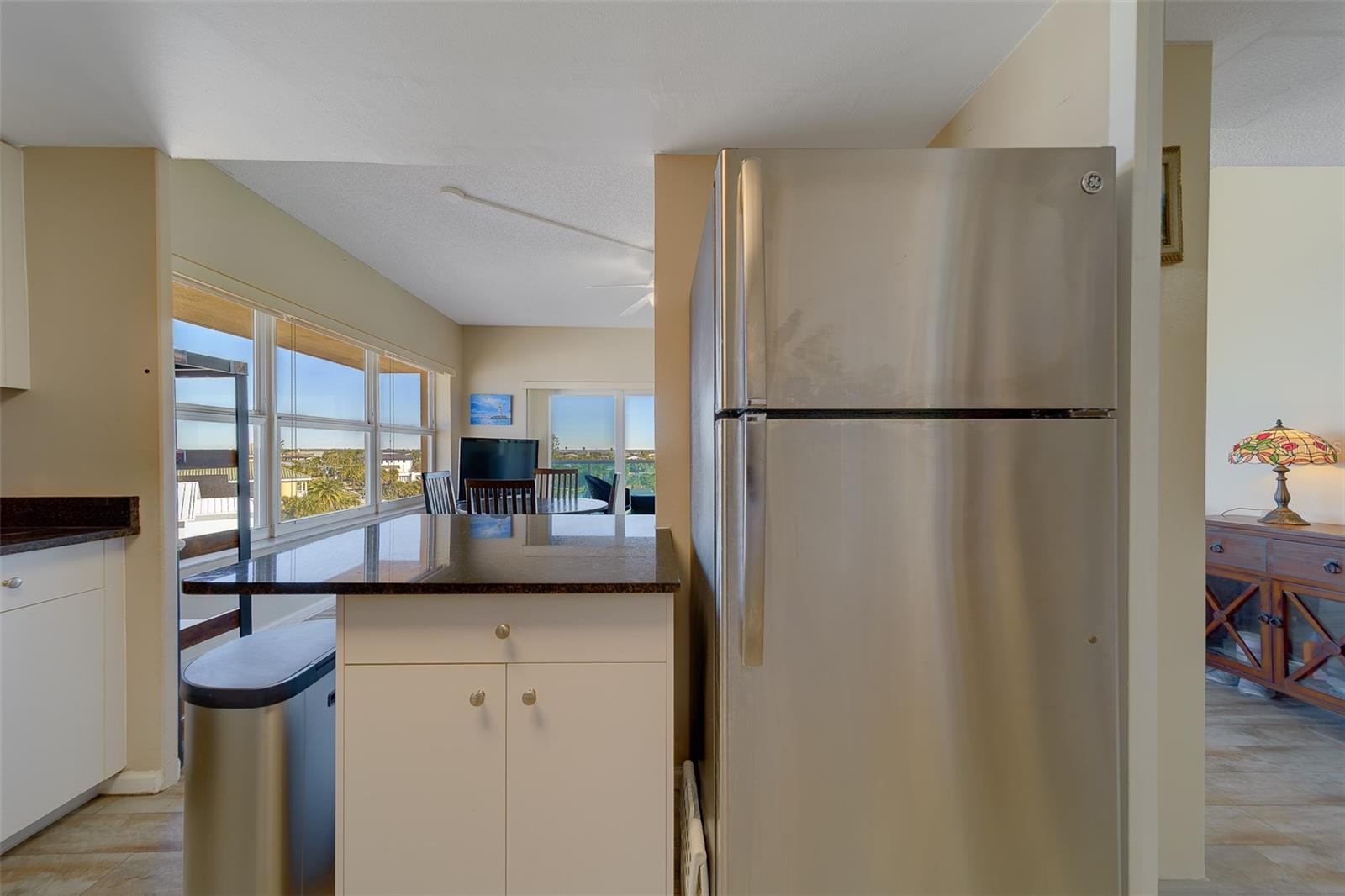 Image 16 of 52 For 880 Mandalay Avenue N414