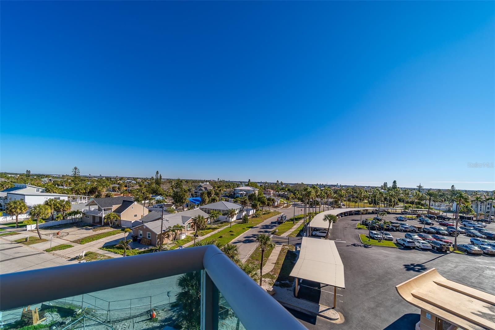 Image 23 of 52 For 880 Mandalay Avenue N414