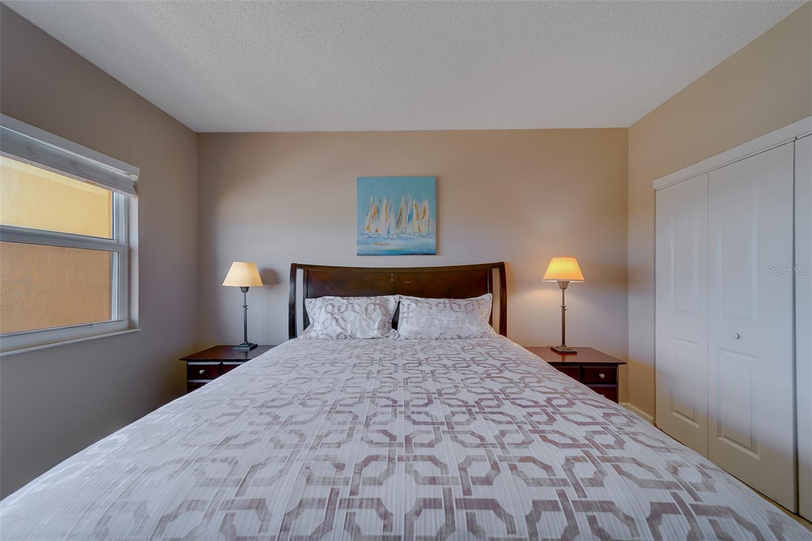 Image 25 of 52 For 880 Mandalay Avenue N414