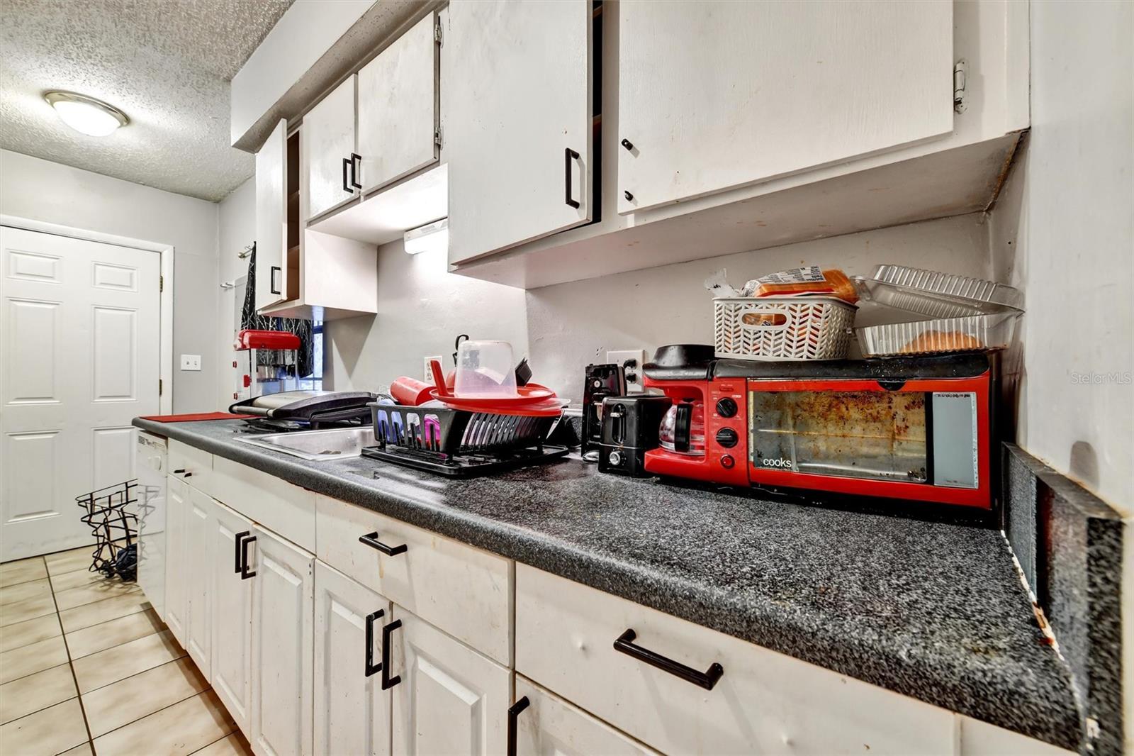 Listing photo id 10 for 4965 Steel Dust Lane