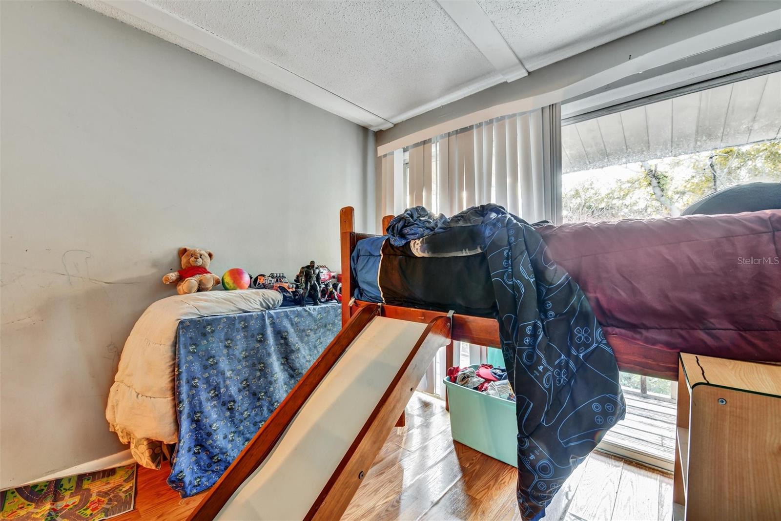 Listing photo id 14 for 4965 Steel Dust Lane