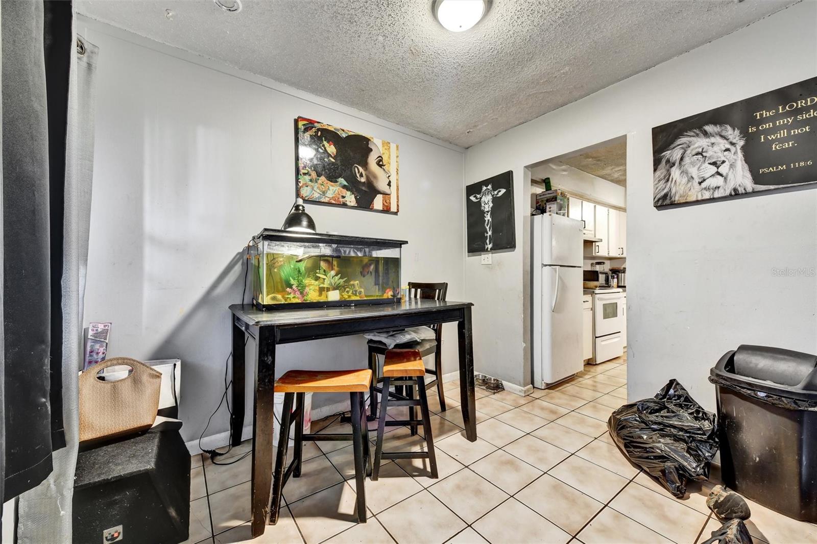 Listing photo id 7 for 4965 Steel Dust Lane