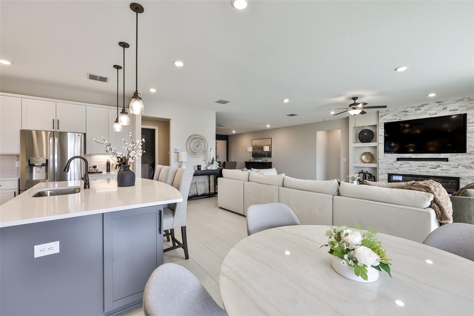 Image 12 of 60 For 9497 Ibis Grove Boulevard