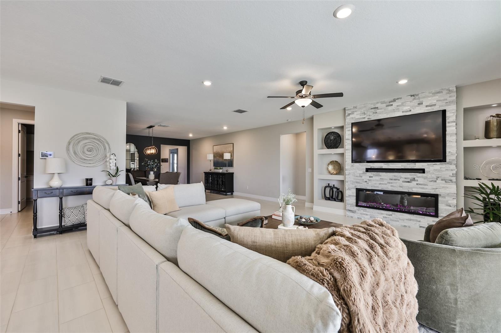 Image 14 of 60 For 9497 Ibis Grove Boulevard