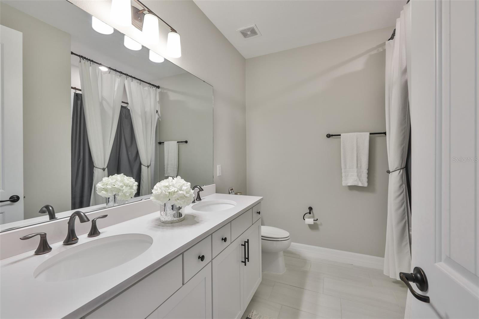 Image 30 of 60 For 9497 Ibis Grove Boulevard