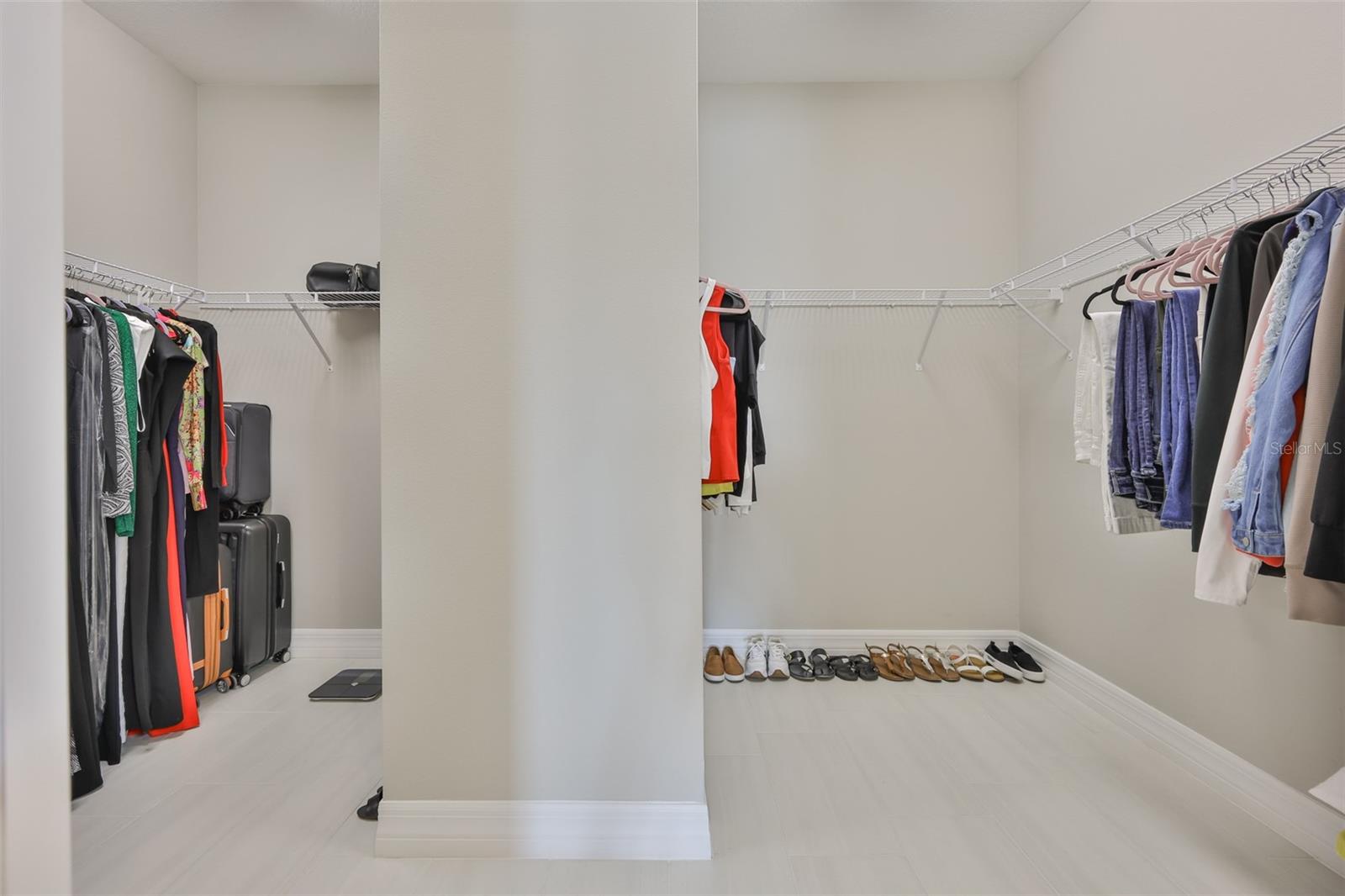 Image 32 of 60 For 9497 Ibis Grove Boulevard