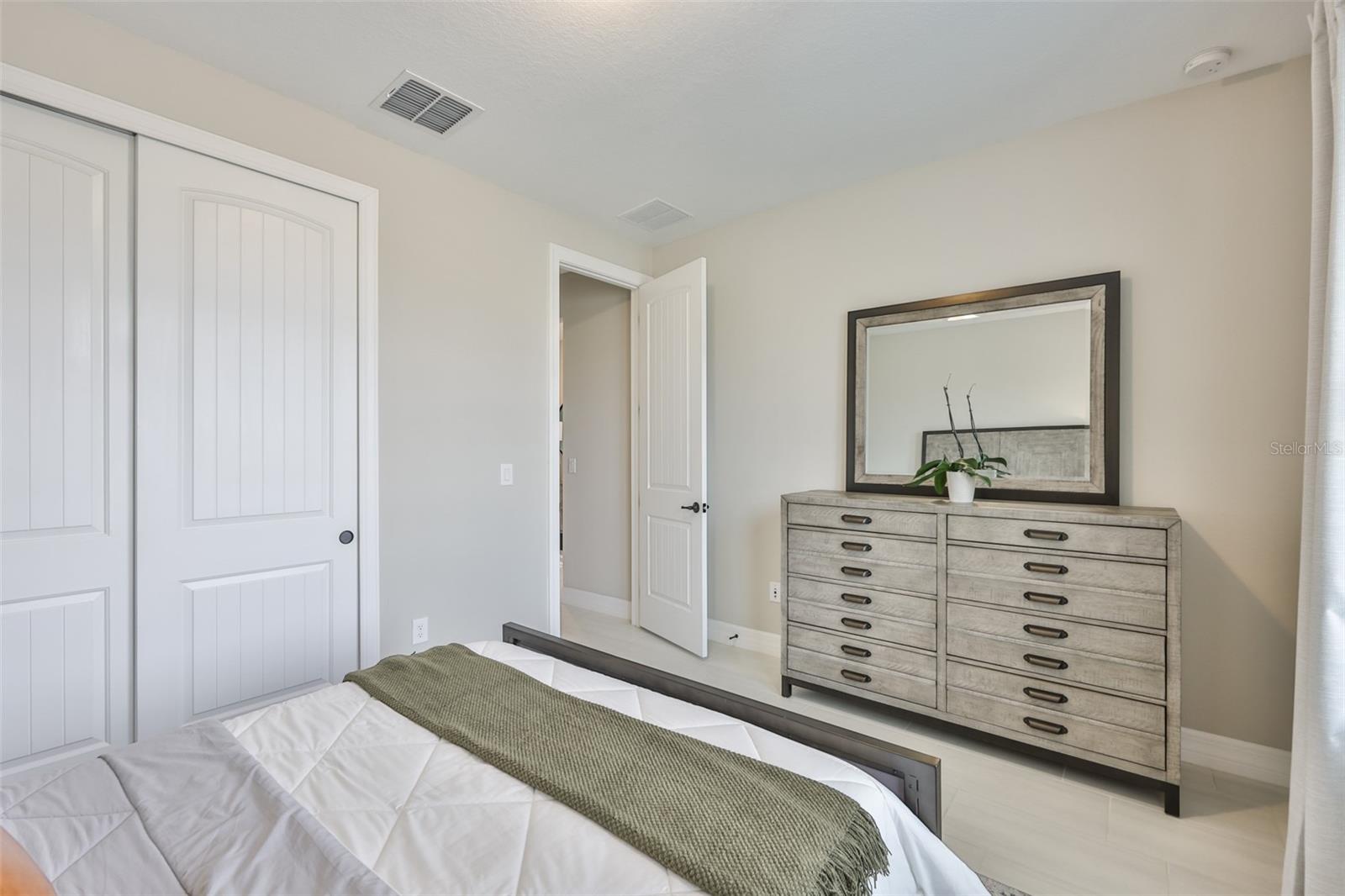 Image 35 of 60 For 9497 Ibis Grove Boulevard