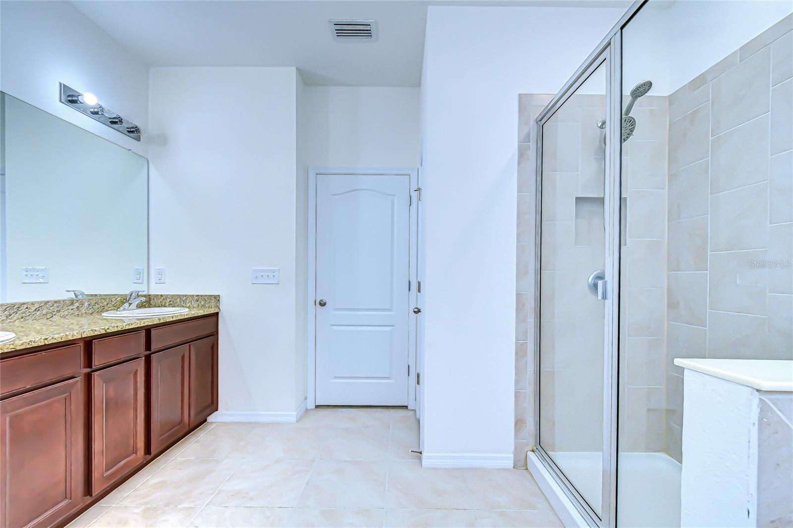 Image 14 of 27 For 10434 Scenic Hollow Drive