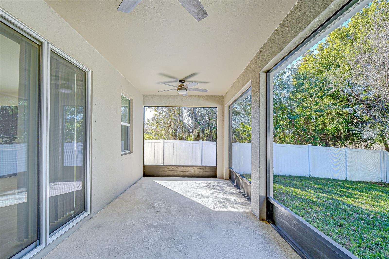 Image 24 of 27 For 10434 Scenic Hollow Drive