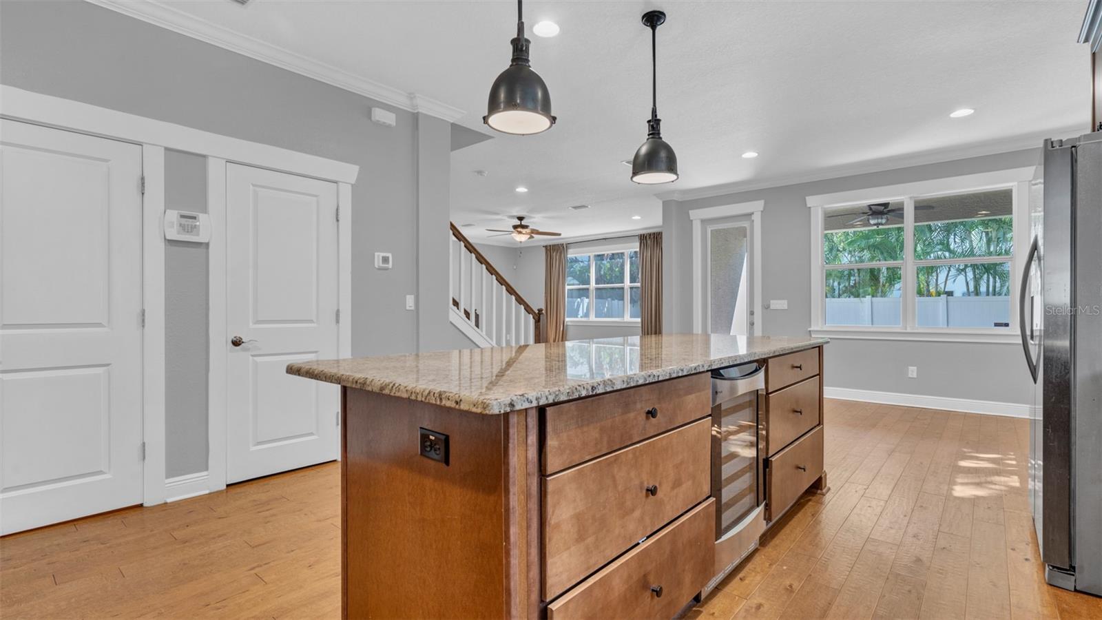 Image 11 of 48 For 3702 Tacon Street