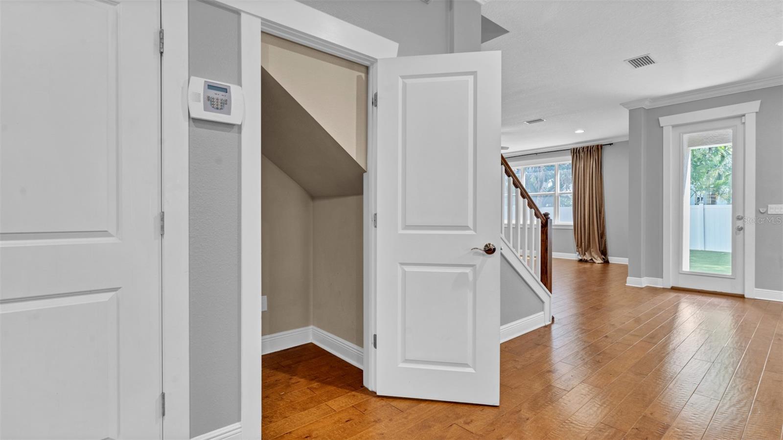 Image 13 of 48 For 3702 Tacon Street