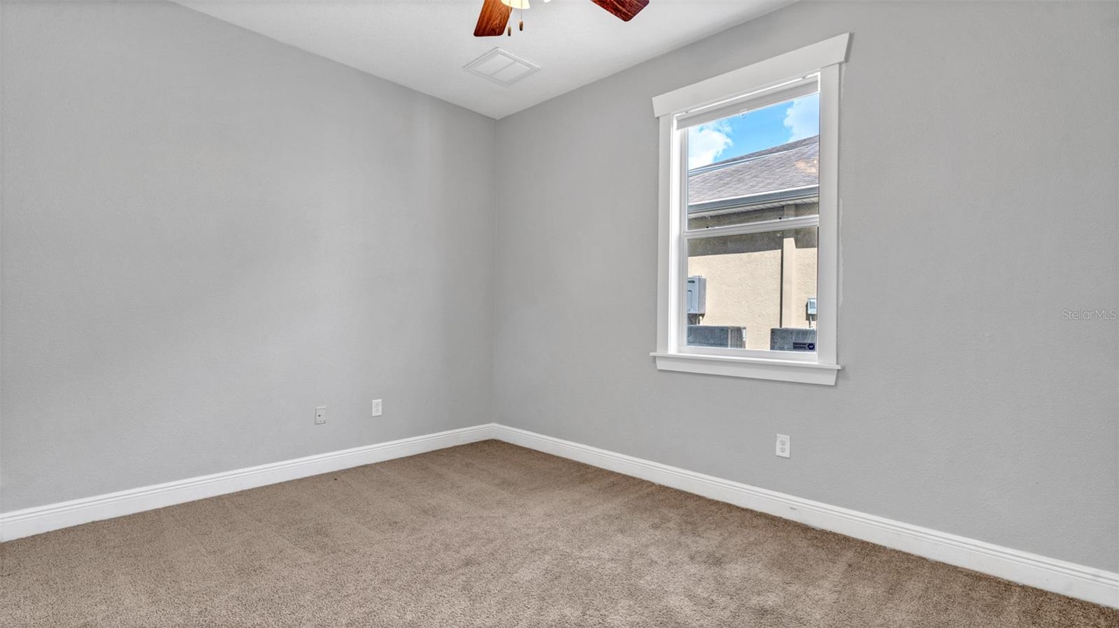 Image 18 of 48 For 3702 Tacon Street