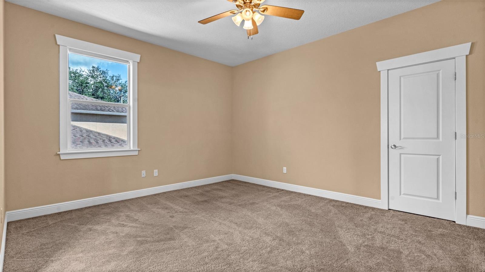 Image 23 of 48 For 3702 Tacon Street