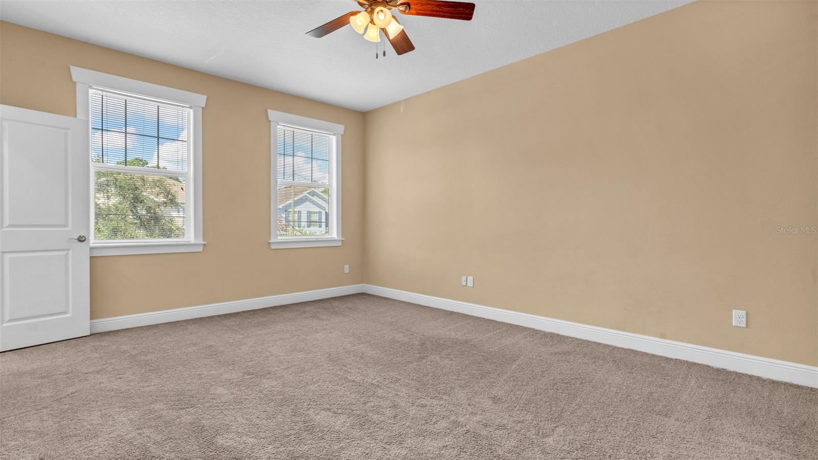 Image 27 of 48 For 3702 Tacon Street