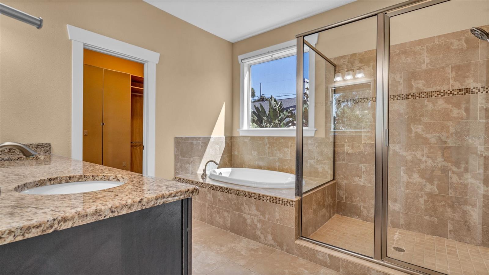 Image 37 of 48 For 3702 Tacon Street