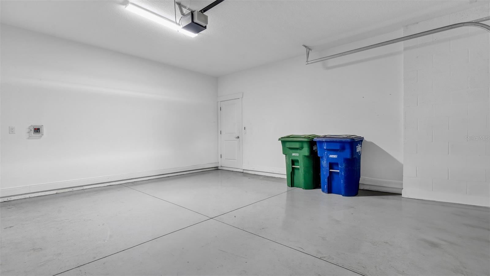 Image 42 of 48 For 3702 Tacon Street