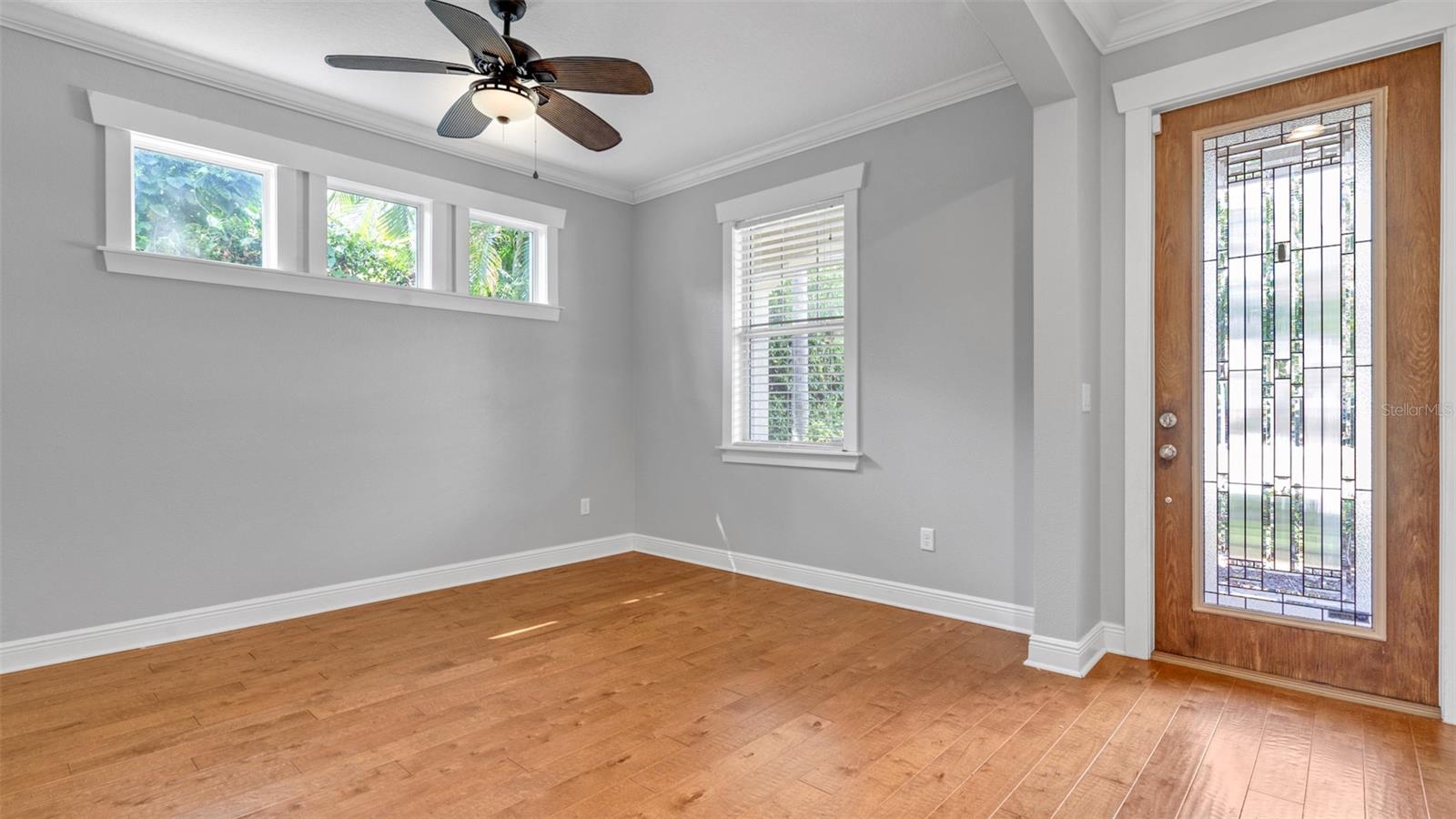 Image 5 of 48 For 3702 Tacon Street