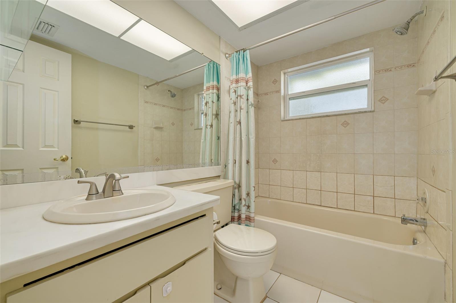 Image 21 of 30 For 2959 Hickory Court