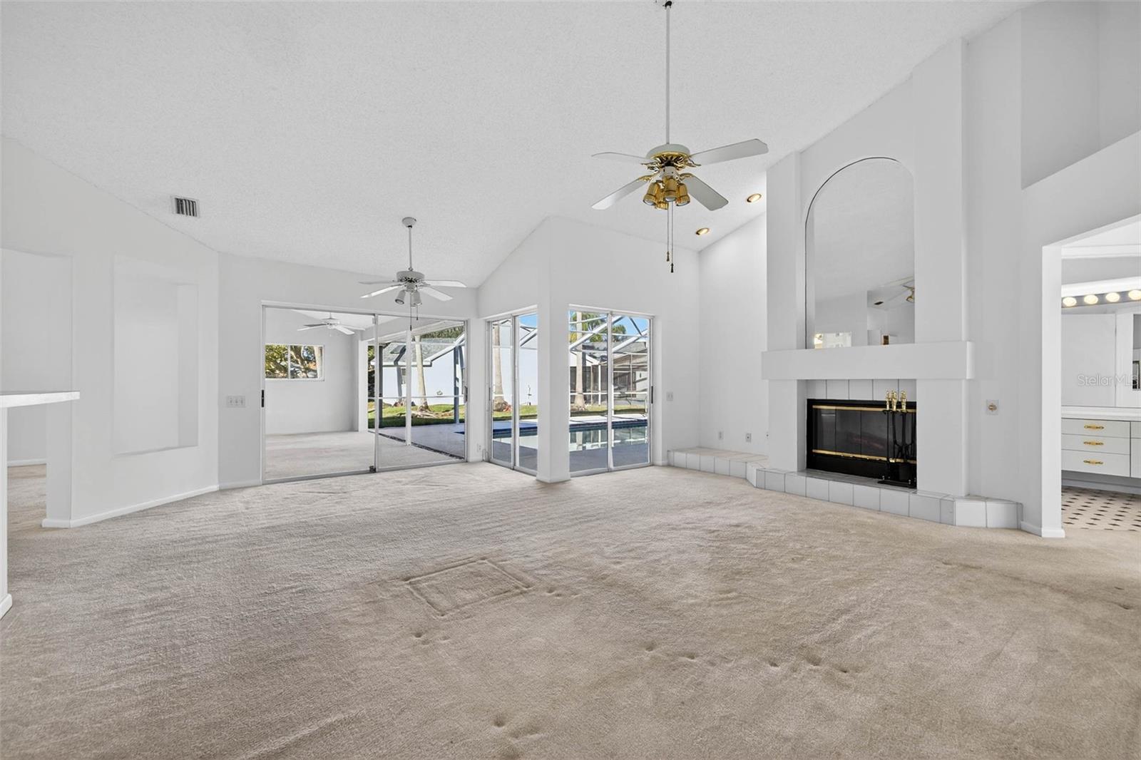 Image 14 of 37 For 1819 Tree Swallow Way