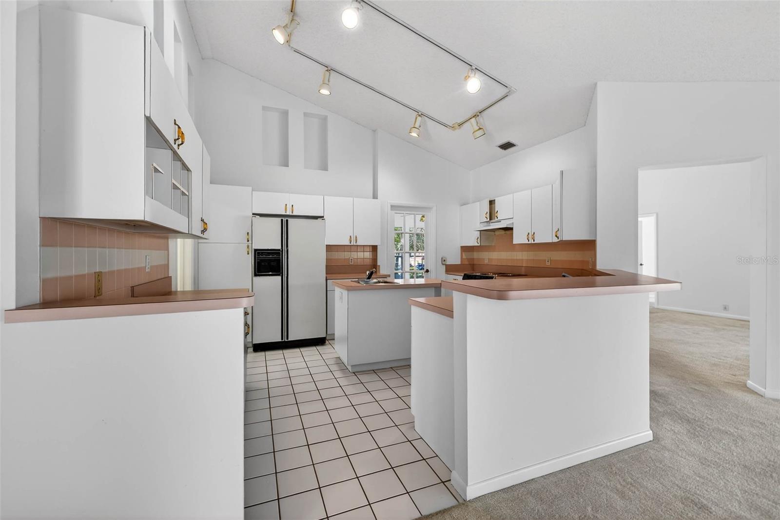 Image 6 of 37 For 1819 Tree Swallow Way