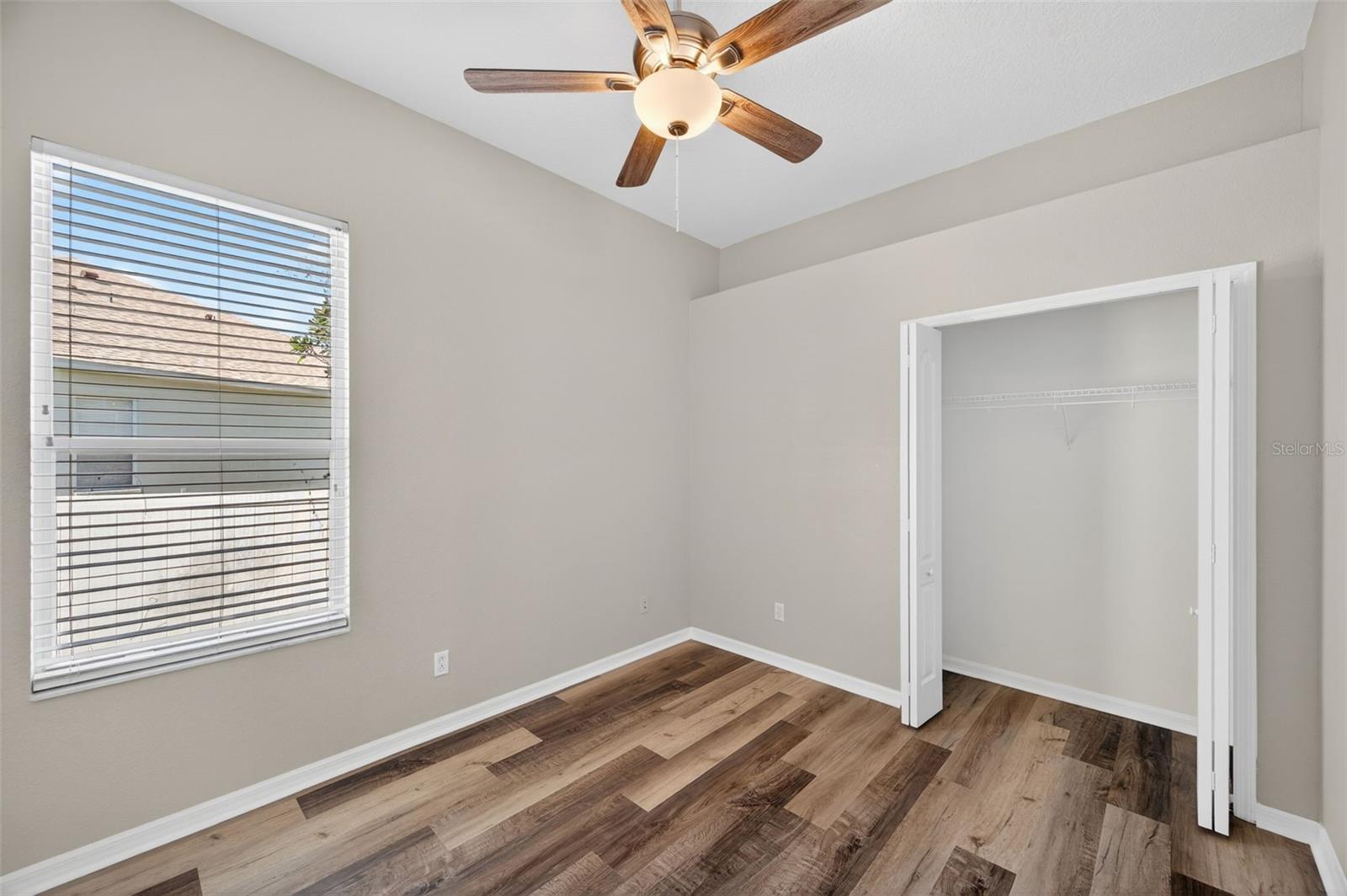 Image 27 of 45 For 2541 Centennial Falcon Drive