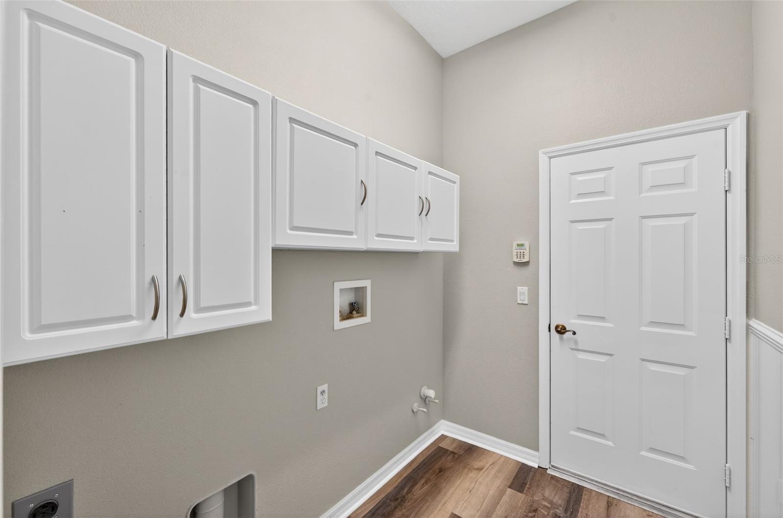 Image 29 of 45 For 2541 Centennial Falcon Drive