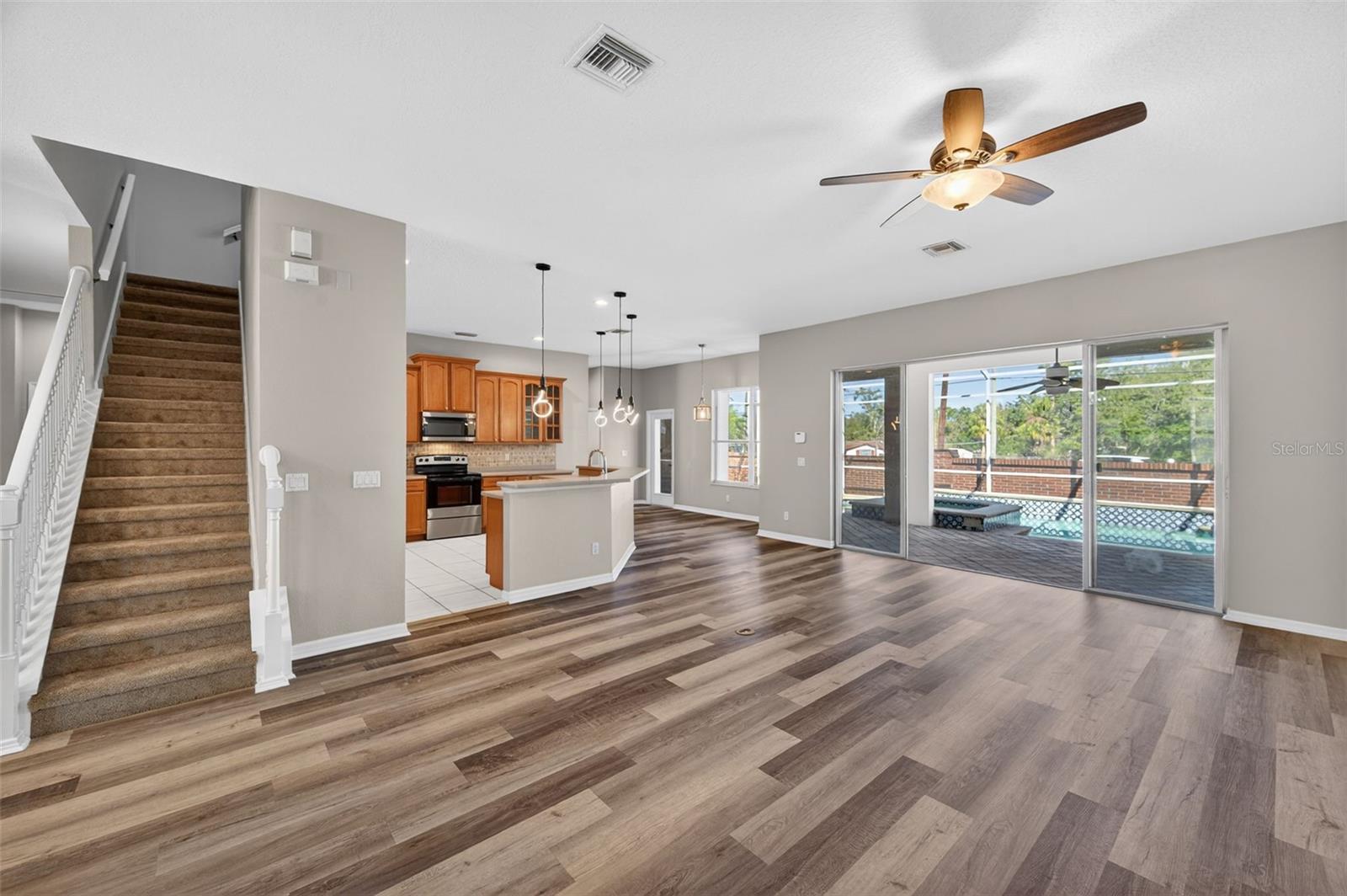 Image 7 of 45 For 2541 Centennial Falcon Drive