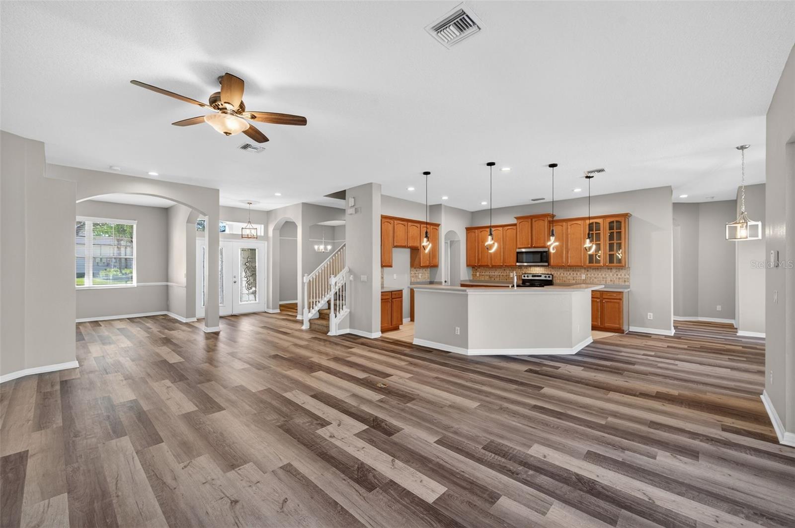 Image 8 of 45 For 2541 Centennial Falcon Drive