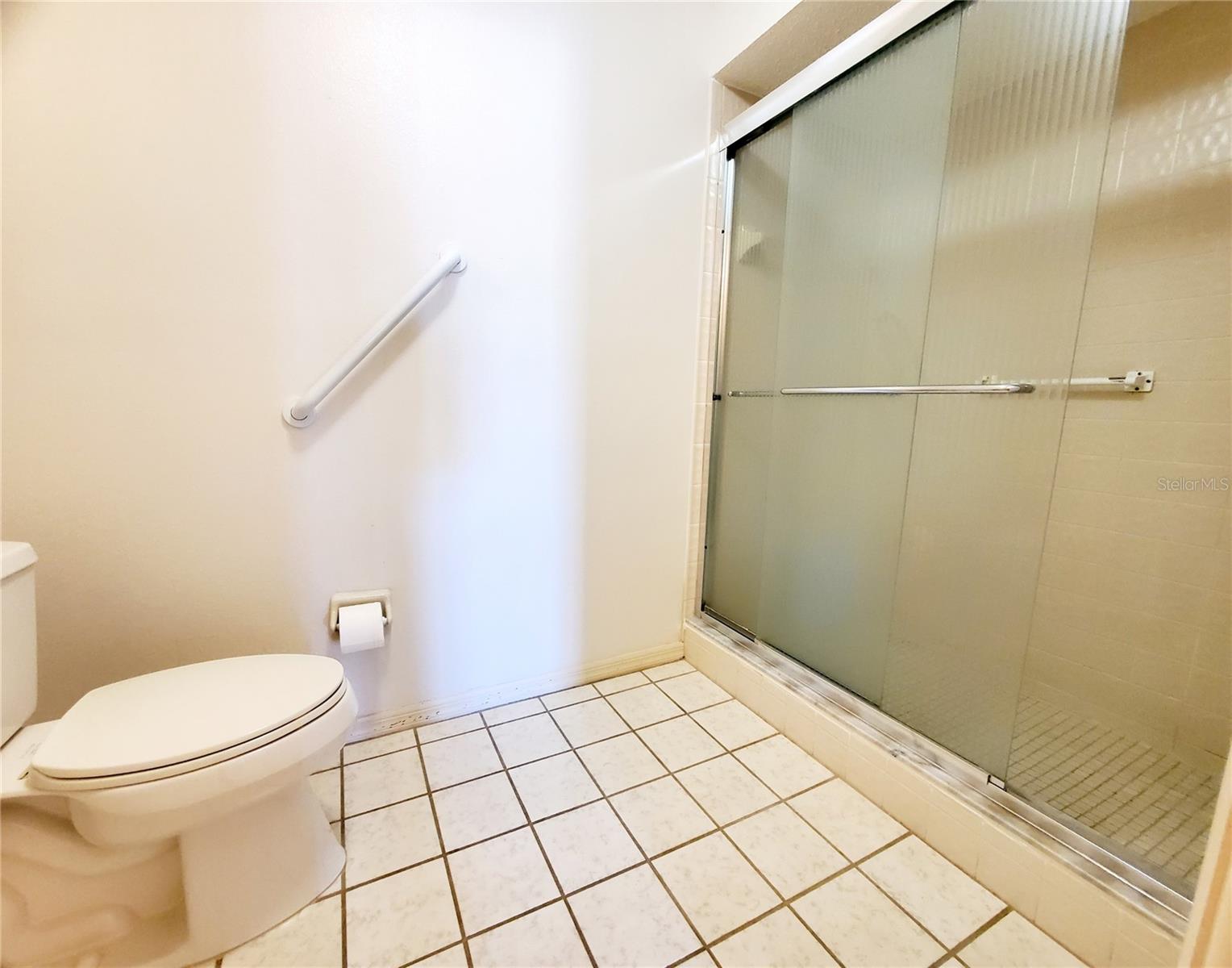 Image 24 of 32 For 2053 Villa Terrace