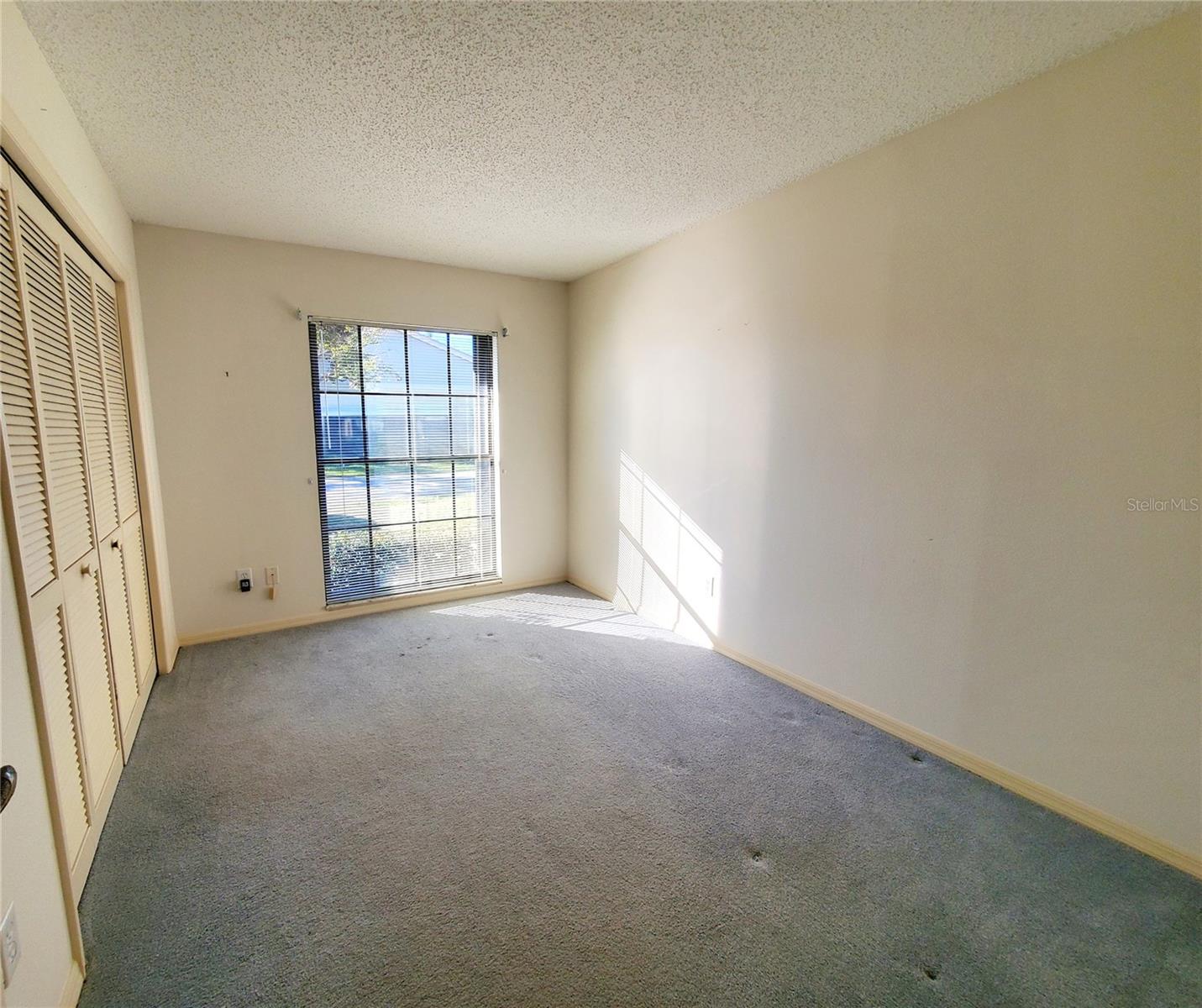 Image 28 of 32 For 2053 Villa Terrace