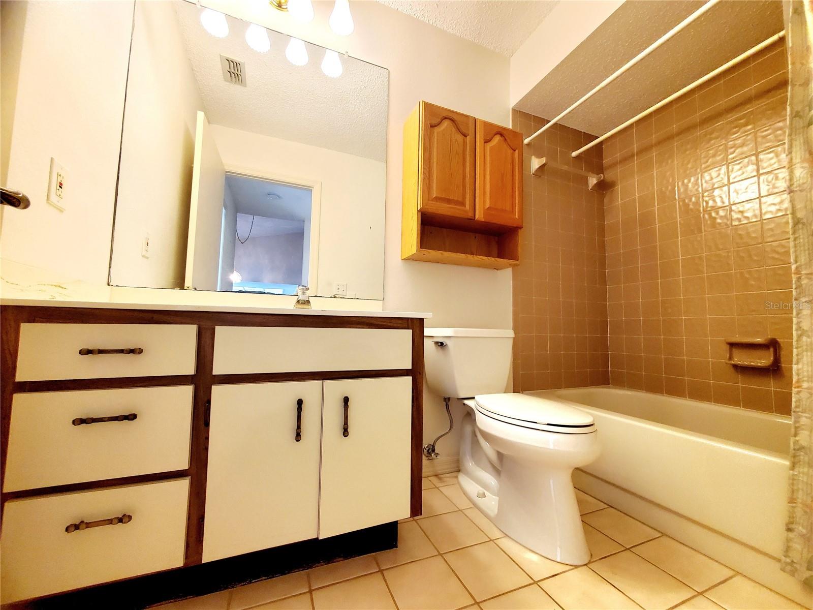 Image 29 of 32 For 2053 Villa Terrace