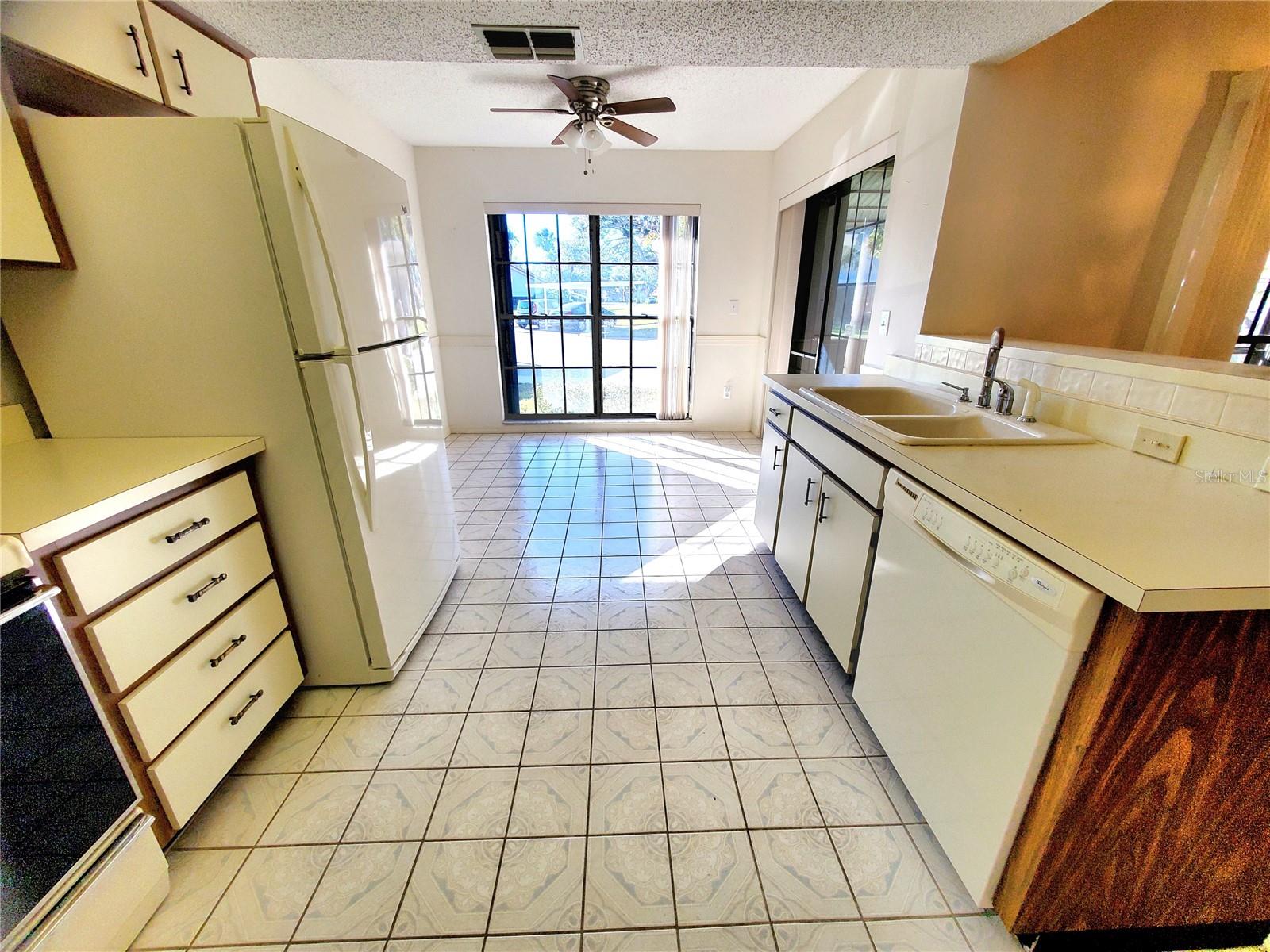 Image 9 of 32 For 2053 Villa Terrace